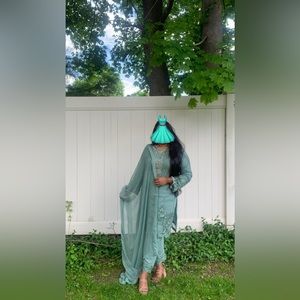 Pakistani 3 piece Dress